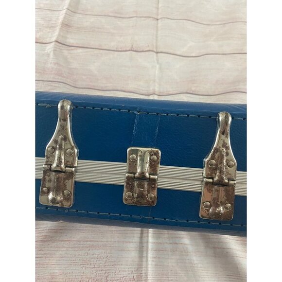 Vintage Boy's Blue Going To Grandma's Hard Shell Travel Case W/The Who 1989 Stic - Picture 8 of 11